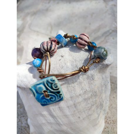 Raku kerámia, gombos karkötő 