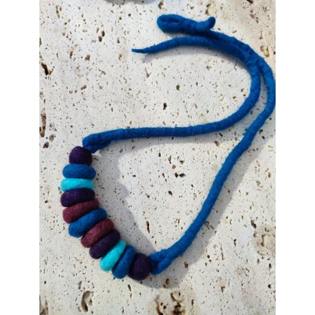 Padlizsán, türkiz, petrol nyakék