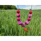 Magenta, piros, bíbor  - festett fagolyókból fűzött nyaklánc