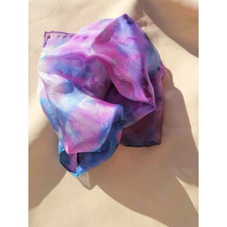 Batikolt valódi selyemkendő lila és kék színekkel