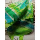 Zöld és türkizkékkel festett valódi selyemkendő