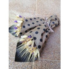 Nyári csokor szárított virágokkal és levendulával