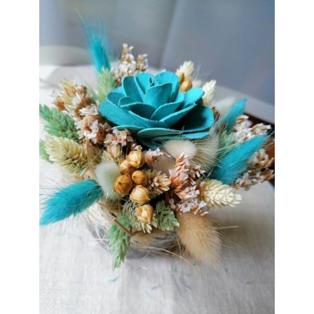 Türkiz asztaldísz szárított festett virágokkal